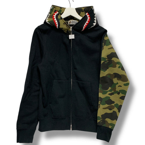 [M] A Bathing Ape Bape WGM Shark Hoodie 1st Camo Sleeve