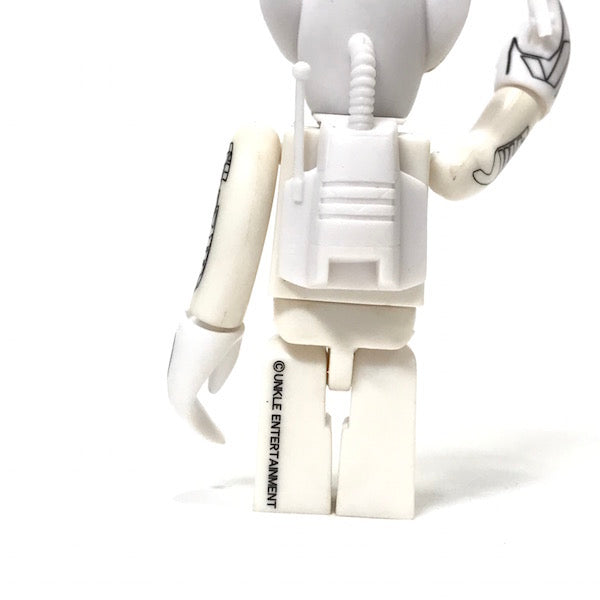 Unkle (Futura) x Medicom Toy 100% Kubrick White