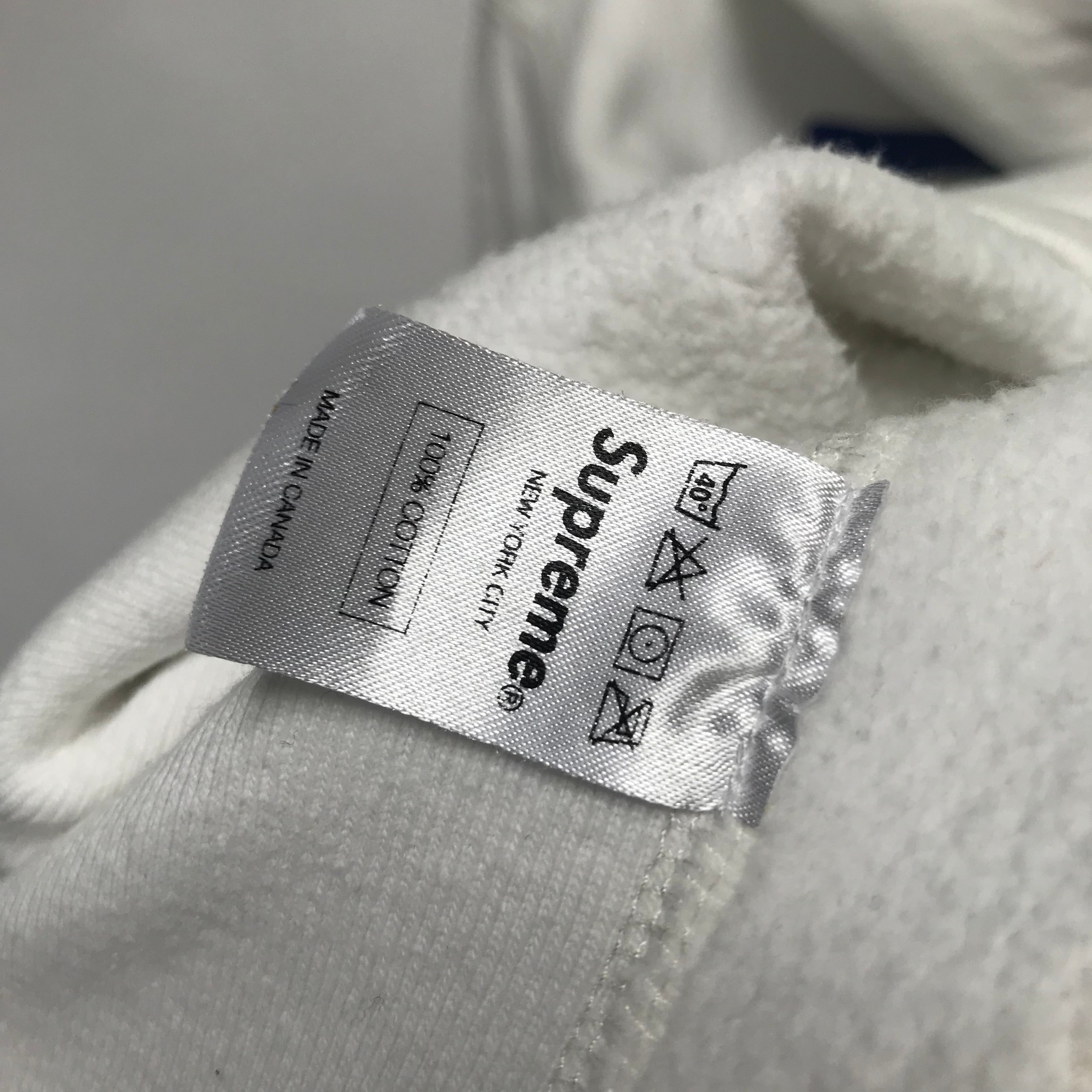 S] Supreme x Futura Fuck You Pay Me Script Logo Hoodie White –  StylisticsJapan.com