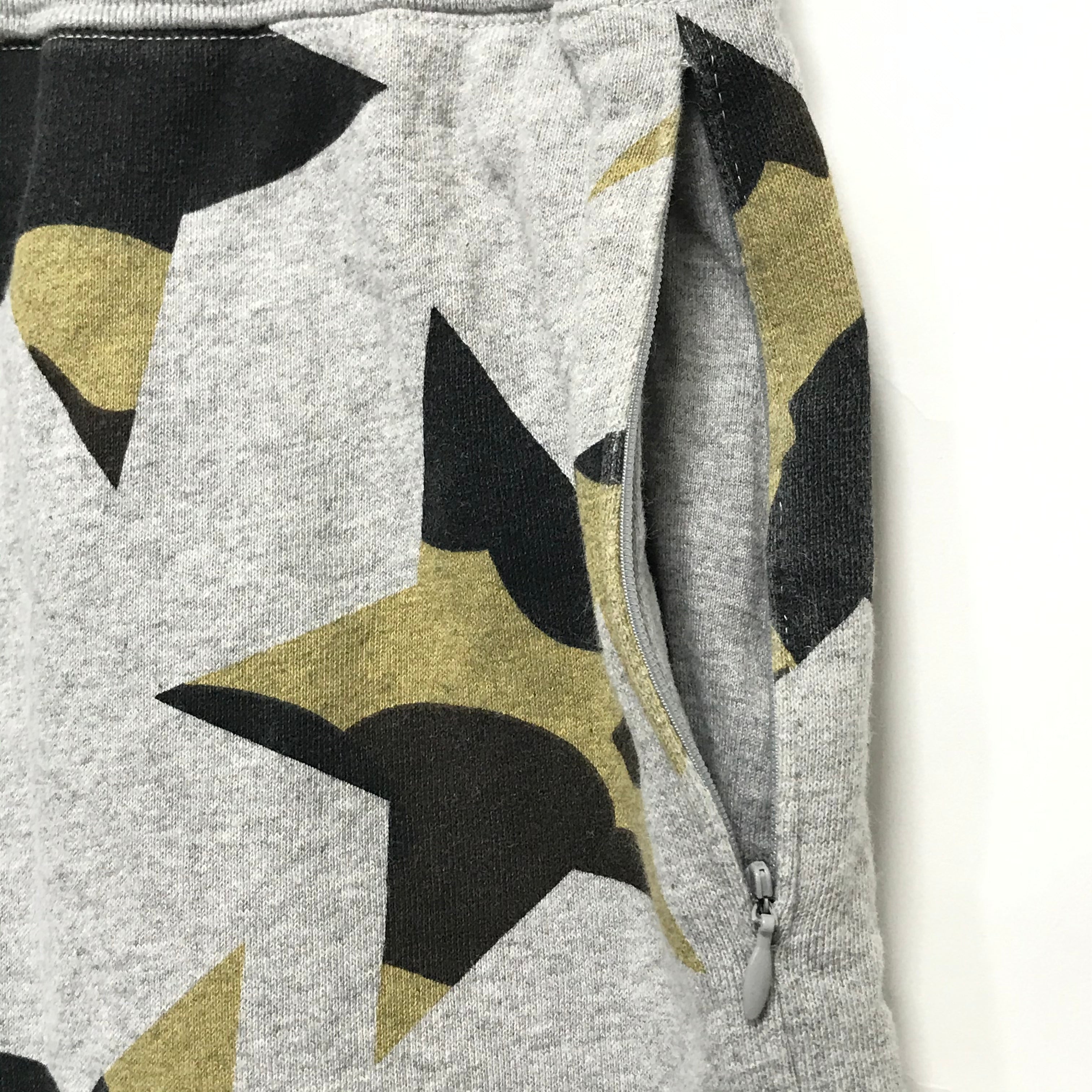 L] A Bathing Ape Bape 1st Camo Sta Sweat Shorts Grey